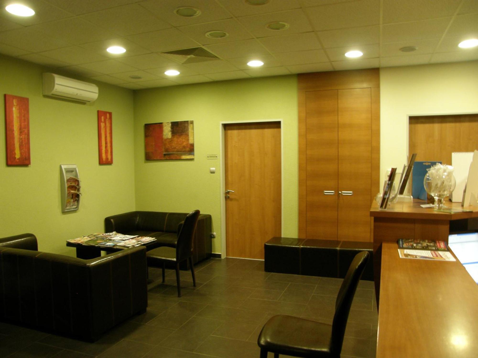 Promedicum Panzio Hotel Veszprém Exterior foto